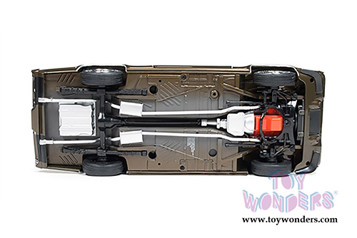 Auto World - Plymouth Road Runner Hard Top (1971, 1/18 scale diecast model car, Tawny Gold) AMM1063