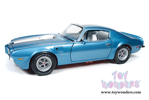 Auto World - Pontiac Firebird Trans Am Hard Top (1972, 1/18 scale diecast model car, Adriatic Blue) AMM1076