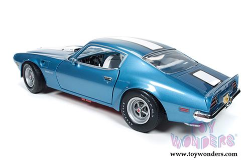 Auto World - Pontiac Firebird Trans Am Hard Top (1972, 1/18 scale diecast model car, Adriatic Blue) AMM1076