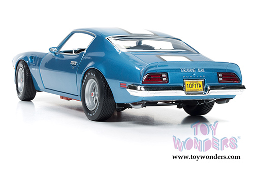 Auto World - Pontiac Firebird Trans Am Hard Top (1972, 1/18 scale diecast model car, Adriatic Blue) AMM1076
