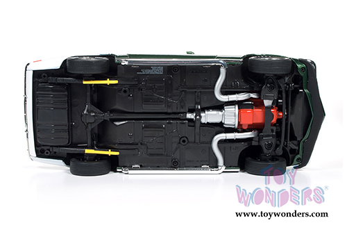 Auto World American Muscle - Baldwin Motion&reg; Camaro&reg; Hard Top (1970, 1/18 scale diecast model car, Green) AMM1079