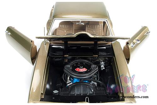 Auto World American Muscle - Hemmings Muscle Machines Pontiac GTO Hardtop (1969, 1/18 scale diecast model car, Antique Gold) AMM1081