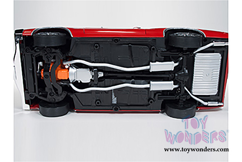 Auto World American Muscle - Chevy Chevelle SS 396 Hard Top (1970, 1/18 scale diecast model car, Red) AMM1082