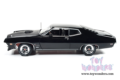Auto World American Muscle - Ford Torino Cobra Hard Top (1970, 1/18 scale diecast model car, Gloss Black) AMM1085