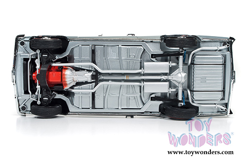 Auto World American Muscle - Chevy Chevelle SS Hard Top (1966, 1/18 scale diecast model car, Chateau Slate) AMM1090