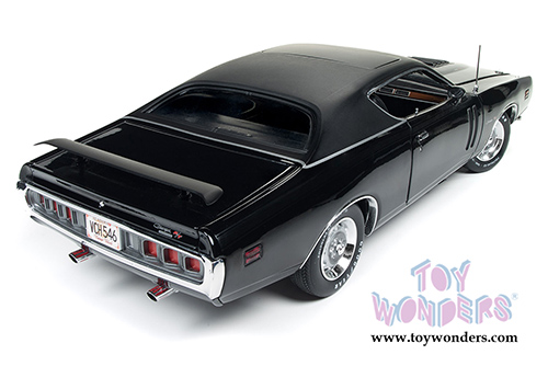 Auto World American Muscle - Dodge Charger R/T SE Hard Top with Sunroof (1971, 1/18 scale diecast model car, Black) AMM1107