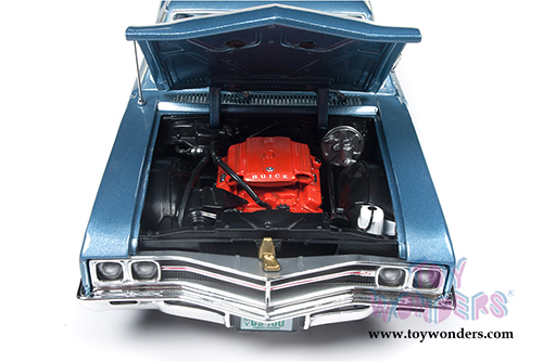 Auto World American Muscle - 1:18 and 1:64 scale Buick&reg; GS&trade; 400 Hardtop (1967, 1/18,1/64 scale diecast model car, Sapphire Blue) AMM1115
