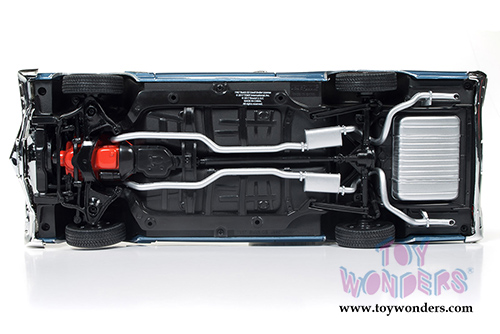 Auto World American Muscle - 1:18 and 1:64 scale Buick&reg; GS&trade; 400 Hardtop (1967, 1/18,1/64 scale diecast model car, Sapphire Blue) AMM1115