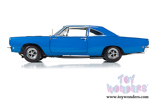 Auto World - American Muscle | Plymouth Road Runner Hardtop Looney Tunes&trade; Class of '68 (1968, 1/18 scale diecast model car, Electric Blue) AMM1125