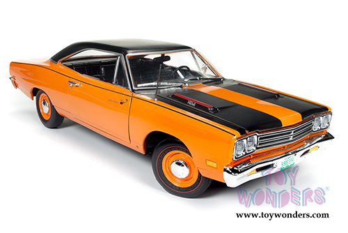 Auto World - American Muscle | Plymouth Road Runner Hard Top Looney Tunes&trade; 50th Anniversary (1969, 1/18 scale diecast model car, Omaha Orange) AMM1131