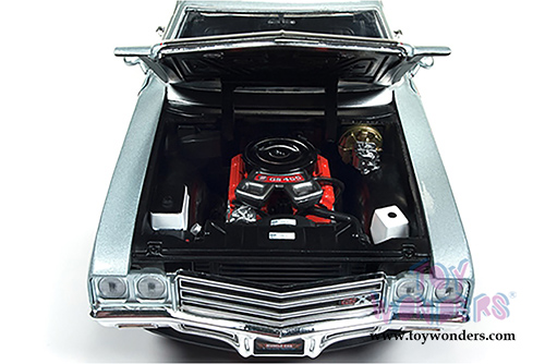 Auto World American Muscle - Buick&reg; GSX&trade; Hardtop (1971, 1/18 scale diecast model car, Platinum Mist) AMM1138