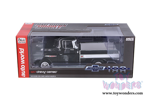 Auto World - American Muscle | Chevrolet&reg; Cameo&trade; Pick Up Truck 100th Anniversary (1957, 1/18 scale diecast model car, Onyx Black) AMM1145