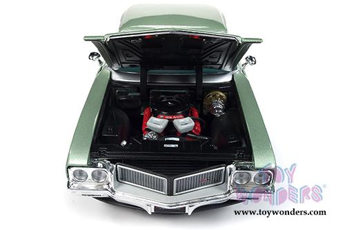 Auto World American Muscle - Buick&reg; GS&trade; 455 Hardtop Muscle Car & Corvette Nationals (MCACN) (1970, 1/18 scale diecast model car, Green) AMM1149