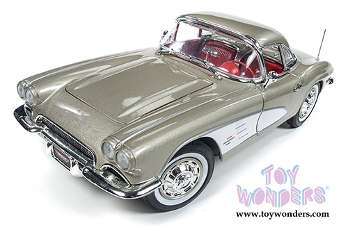 Auto World American Muscle - Chevy&reg; Corvette&reg; Hardtop Muscle Car & Corvette Nationals (MCACN) (1961, 1/18 scale diecast model car, Fawn Beige) AMM1151