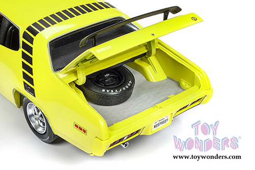 Auto World - American Muscle | Plymouth Road Runner Hardtop Looney Tunes&trade; (1971, 1/18 scale diecast model car, Yellow) AMM1158