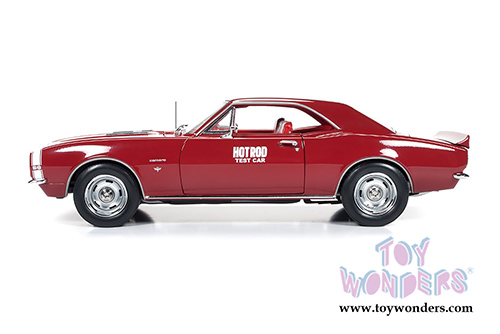 Auto World - Hot Rod Magazine | Chevrolet&reg; Camaro&reg; SS&trade; Hardtop (1967, 1/18 scale diecast model car, Bolero Red) AMM1163