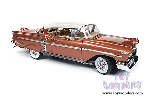 Auto World - American Muscle | Chevrolet&reg; Bel Air&reg; Impala&trade; Hardtop (1958, 1/18 scale diecast model car, Sierra Gold) AMM1164