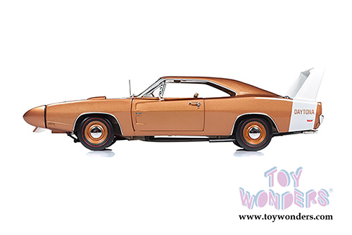 Auto World - American Muscle Dodge Charger Daytona Hardtop Muscle Car & Corvette Nationals (MCACN) (1969, 1/18 scale diecast model car, Metallic Bronze) AMM1168