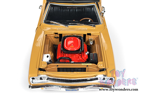 Auto World - American Muscle | Dodge Coronet Super Bee Hardtop Class of '69 50th Anniversary (1969, 1/18 scale diecast model car, Butterscotch) AMM1173