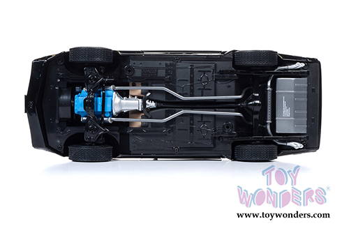 Auto World American Muscle - Hemmings Muscle Machines | Pontiac&reg; Firebird&reg; Trans Am Cover Car October 2007 (1977, 1/18 scale diecast model car, Black) AMM1177