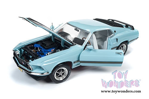 Auto World - American Muscle - Ford Mustang Mach 1 Hardtop Class of '69 50th Anniversary (1969, 1/18 scale diecast model car, Aztec Aqua) AMM1181