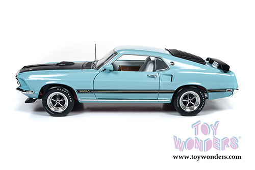 Auto World - American Muscle - Ford Mustang Mach 1 Hardtop Class of '69 50th Anniversary (1969, 1/18 scale diecast model car, Aztec Aqua) AMM1181