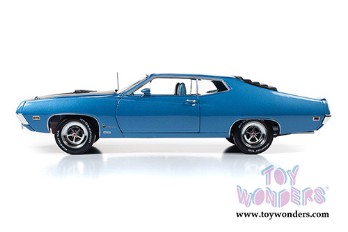 Auto World American Muscle - Hemmings Muscle Machines Ford Torino Cobra Hardtop (1970, 1/18 scale diecast model car, Metallic Blue/Black) AMM1189