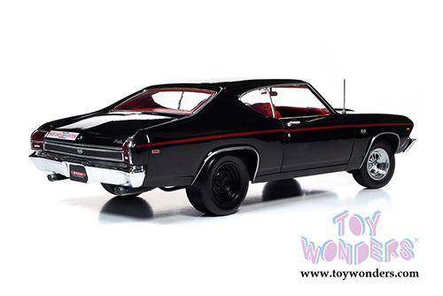 Auto World American Muscle - Chevy&reg; Chevelle&reg; SS 396 Hardtop Muscle Car & Corvette Nationals (MCACN) (1969, 1/18 scale diecast model car, Tuxedo Black) AMM1190