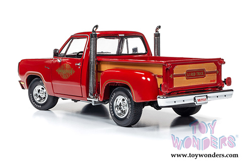 Auto World American Muscle - Hemmings Muscle Machines | Dodge Adventurer 150 Pickup Truck - Li'l Red Express Truck (1978, 1/18 scale diecast model car, Red) AMM1194