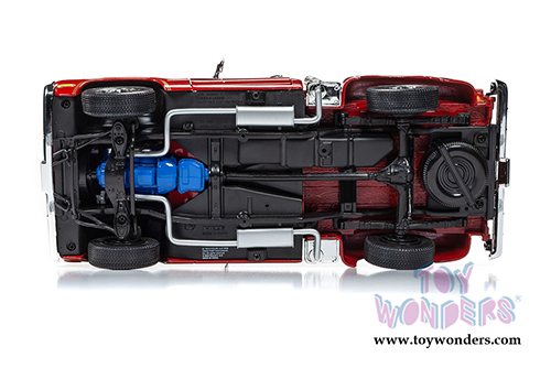 Auto World American Muscle - Hemmings Muscle Machines | Dodge Adventurer 150 Pickup Truck - Li'l Red Express Truck (1978, 1/18 scale diecast model car, Red) AMM1194