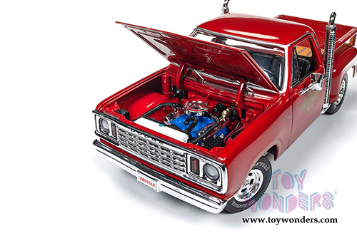 Auto World American Muscle - Hemmings Muscle Machines | Dodge Adventurer 150 Pickup Truck - Li'l Red Express Truck (1978, 1/18 scale diecast model car, Red) AMM1194