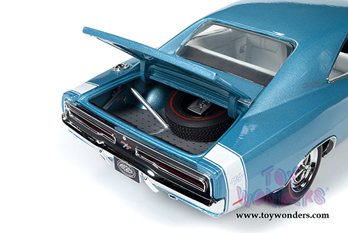 Auto World - American Muscle Dodge Charger R/T Hardtop Muscle Car & Corvette Nationals (MCACN) (1969, 1/18 scale diecast model car, B3 Light Blue) AMM1200