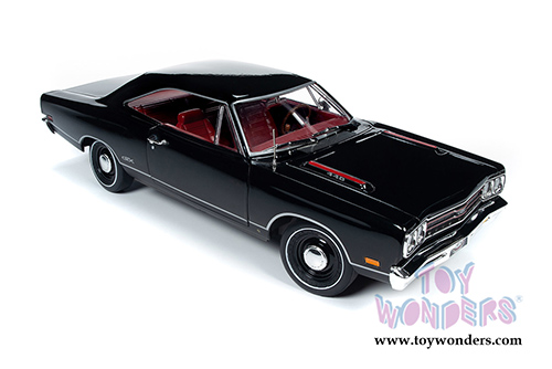 Auto World - American Muscle - Plymouth GTX Hardtop Muscle Car & Corvette Nationals (MCACN) (1969, 1/18 scale diecast model car, Black Velvet) AMM1204