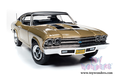 Auto World American Muscle - Yenko&reg; Chevy&reg; Chevelle&reg; Hardtop  (1969, 1/18 scale diecast model car, Olympic Gold) AMM1206