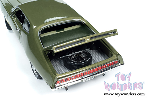 Auto World - American Muscle - Ford Torino GT Hardtop Class of '70 50th Anniversary (1970, 1/18 scale diecast model car, Medium Ivy Green Metallic) AMM1211