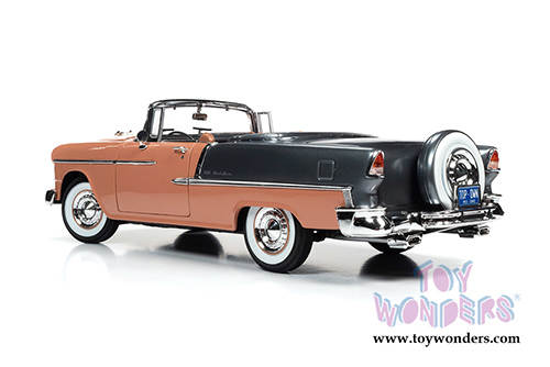 Auto World - American Muscle | Chevrolet&reg; Bel Air&reg; Convertible (1955, 1/18 scale diecast model car, Coral/Shadow Gray) AMM1221