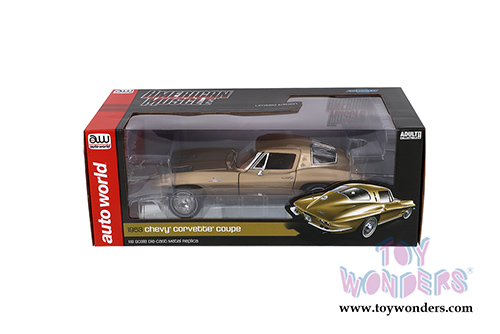 Auto World - American Muscle | Chevrolet&reg; Corvette&reg; Stingray Coupe (1963, 1/18 scale diecast model car, Saddle Tan) AMM1222