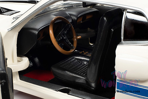 Auto World - American Muscle | Shelby GT-500® Class of '70 50th Anniversary (1970, 1/18 scale diecast model car, Wimbledon White) AMM1229