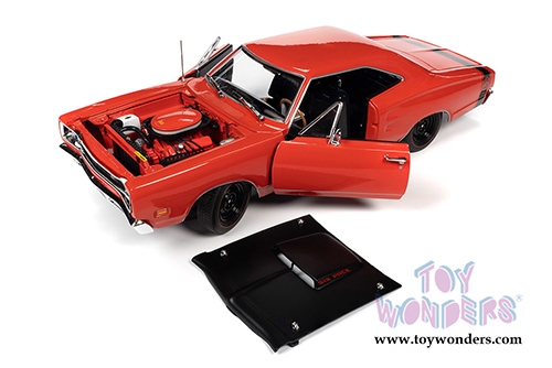 Auto World American Muscle - Dodge Super Bee Hardtop Muscle Car & Corvette Nationals (MCACN) (1969.5, 1/18 scale diecast model car, R4 Red) AMM1231