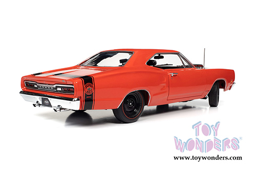 Auto World American Muscle - Dodge Super Bee Hardtop Muscle Car & Corvette Nationals (MCACN) (1969.5, 1/18 scale diecast model car, R4 Red) AMM1231