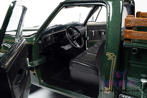Auto World American Muscle - Dodge Warlock 150 Custom Stepside Pickup Truck (1977, 1/18 scale diecast model car, Medium Green Sunfire/Gold) AMM1243