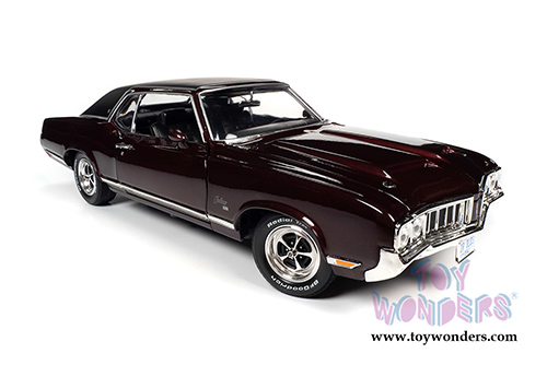 Auto World - American Muscle | Oldsmobile&reg; Cutlass SX Hardtop Class of '70 50th Anniversary (1970, 1/18 scale diecast model car, Burgundy Mist) AMM1245