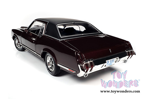 Auto World - American Muscle | Oldsmobile&reg; Cutlass SX Hardtop Class of '70 50th Anniversary (1970, 1/18 scale diecast model car, Burgundy Mist) AMM1245