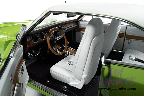 Auto World - American Muscle 30th Anniversary | Dodge Charger Hardtop (1970, 1/18 scale diecast model car, FJ5 Sublime Green) AMM1249