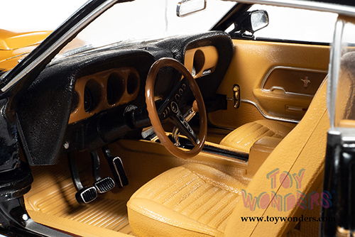 Auto World - American Muscle 30th Anniversary | Ford Mustang Boss 429 Fastback Hardtop (1969, 1/18 scale diecast model car, Raven Black/Gold) AMM1251