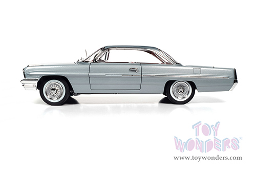 Auto World - American Muscle 30th Anniversary | Pontiac&reg; Catalina&trade; Hardtop (1961, 1/18 scale diecast model car, Richmond Gray) AMM1254