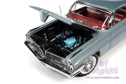 Auto World - American Muscle 30th Anniversary | Pontiac&reg; Catalina&trade; Hardtop (1961, 1/18 scale diecast model car, Richmond Gray) AMM1254