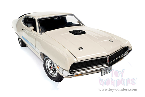 Auto World - American Muscle 30th Anniversary | Ford Torino Cobra Class of '71 (1971, 1/18 scale diecast model car, Wimbledon White) AMM1256