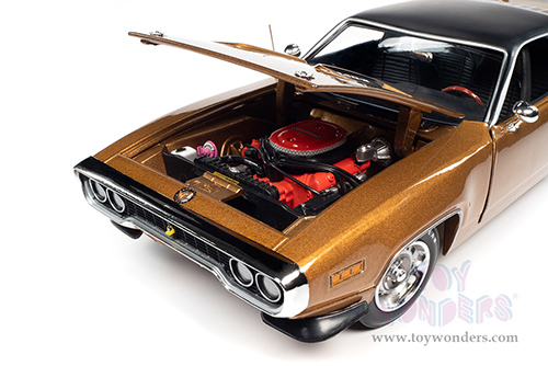 Auto World - American Muscle 30th Anniversary | Plymouth Road Runner Hardtop Class of '71 (1971, 1/18 scale diecast model car, GY8 Gold Leaf Metallic) AMM1258