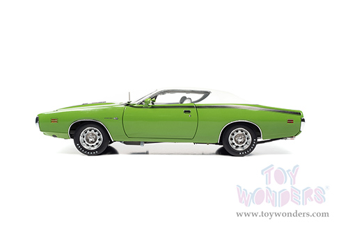Auto World - American Muscle 30th Anniversary | Dodge Charger Super Bee Class of '71 (1971, 1/18 scale diecast model car, FJ6 Green Go) AMM1260
